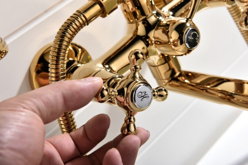 Gold Bathtub Faucet & Shower Set  -  Shower Sets & Bathtub Faucets