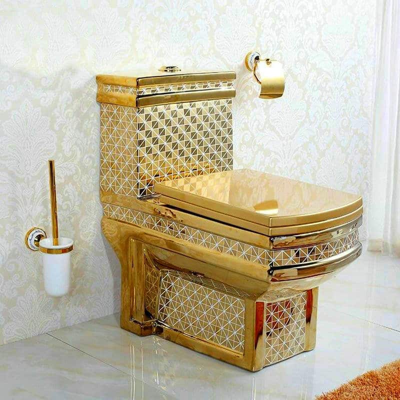 Royal Gold Toilet With Diamonds Pattern  -  Gold Toilets