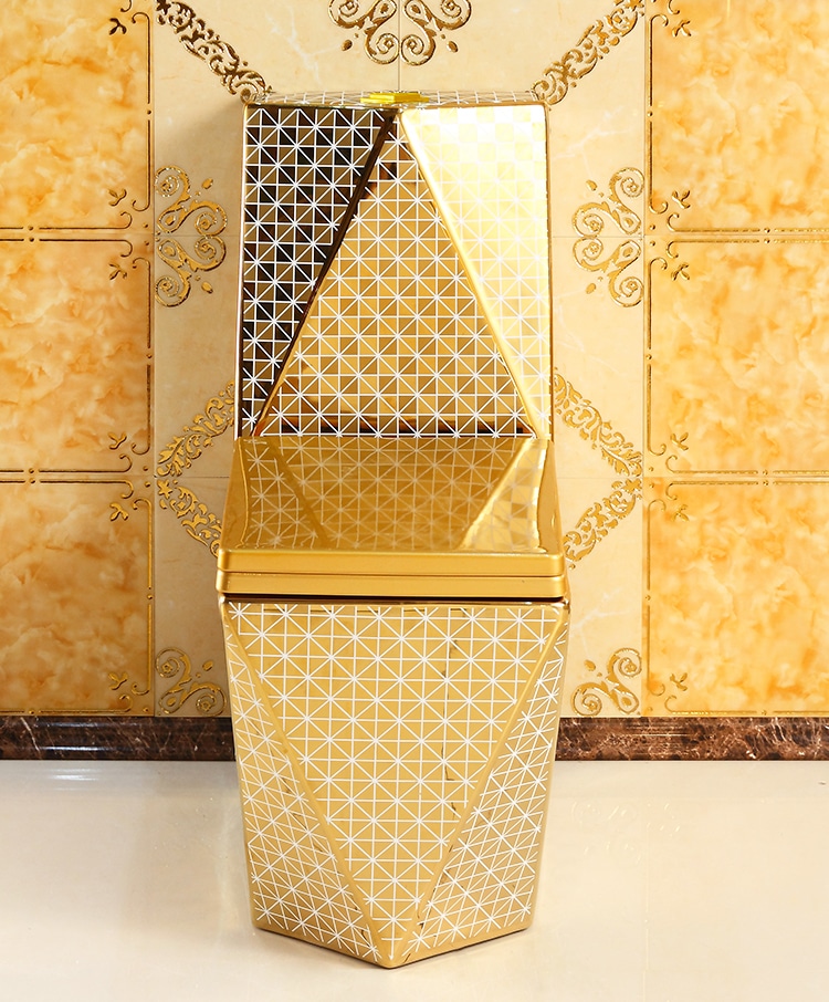Angular Gold Toilet With Diamonds Pattern  -  Gold Toilets