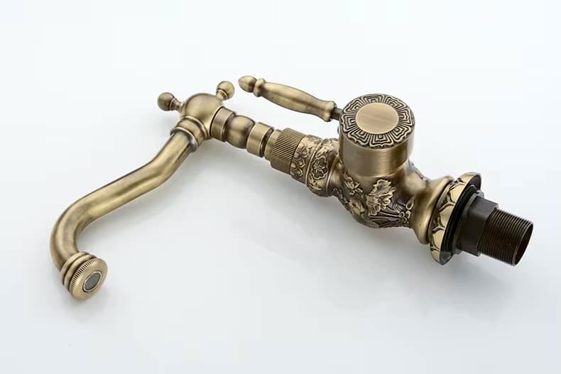Antique Bronze Single-Handle Bathroom Faucet with Ornate Design  -  Antique Bronze Water Taps & Faucets