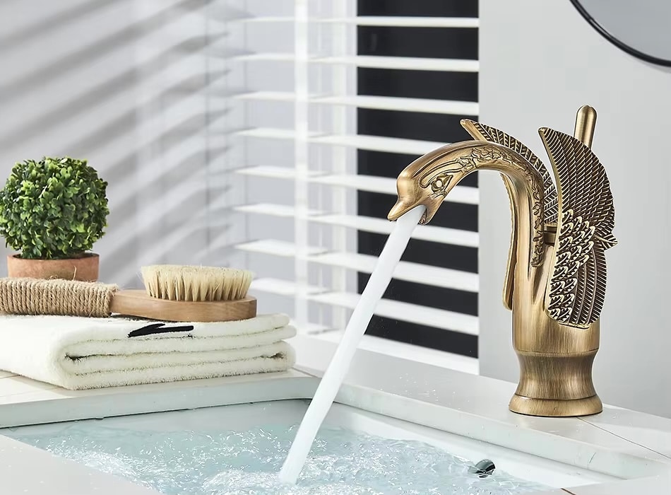 Antique Bronze Swan Faucet  -  Antique Bronze Water Taps & Faucets